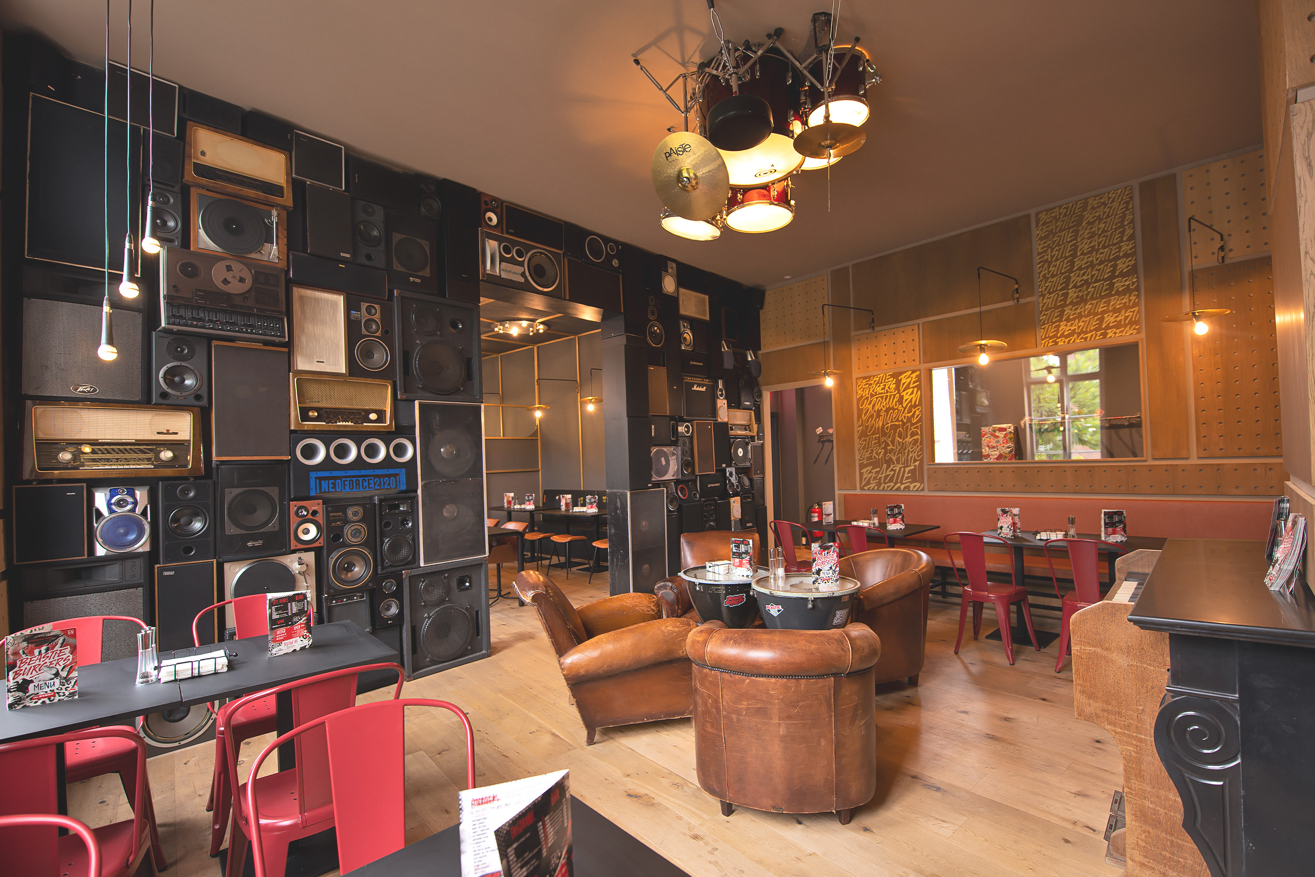 Beastie Burgers Belgium — Exclusive backstage access